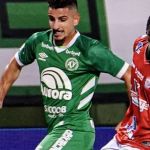 Tombense marca no fim, vence a Chape e fica próximo de deixar o Z4 da Série B