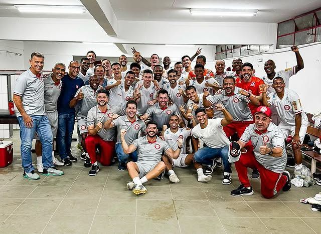 Tombense vence, rebaixa Villa Nova e avança à semifinal do Campeonato Mineiro