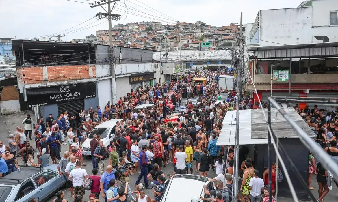 MP aponta mortes com tiro à queima-roupa e decapitação em operação no Rio e aciona STF