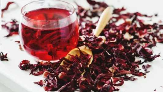 Tônico de hibisco para queda de cabelo e fortalecimento