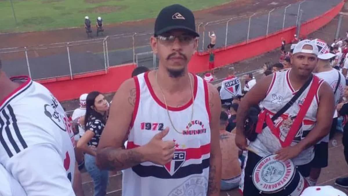 Família de torcedor morto com tiro da PM pede indenização de R$ 1 milhão 