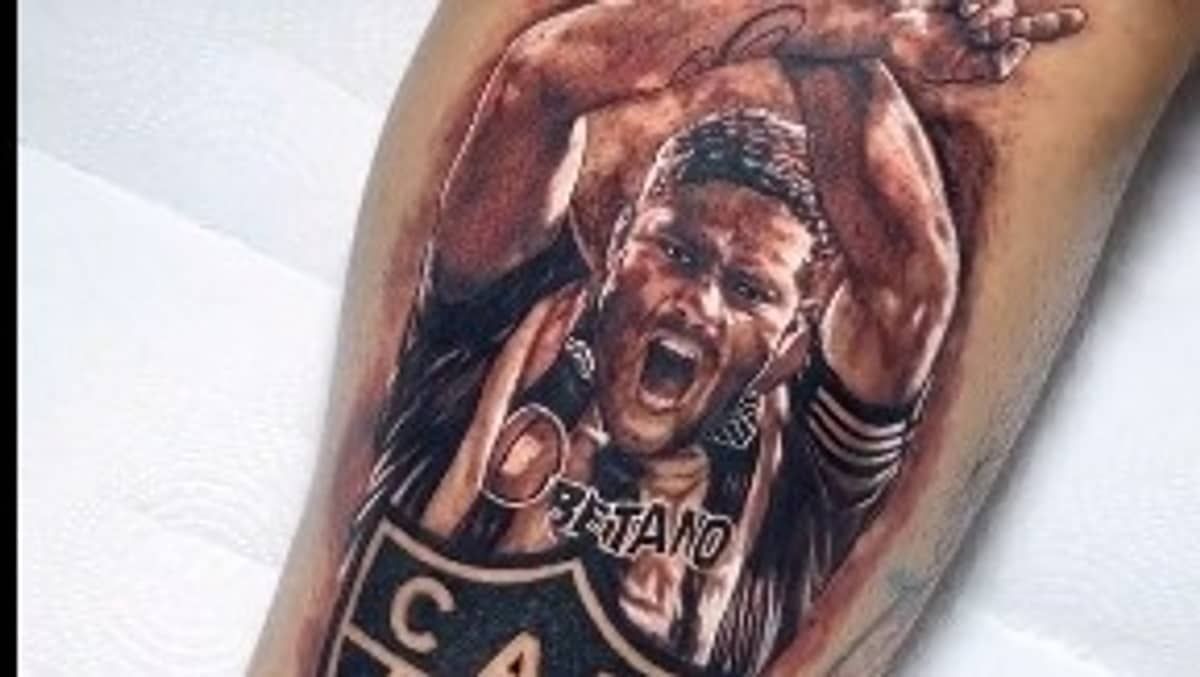 Torcedor do Atlético tatua imagem de Hulk comemorando gol contra Cruzeiro