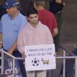 Torcedor vai aos EUA para ver Messi e viraliza ao descobrir que craque está na Argentina