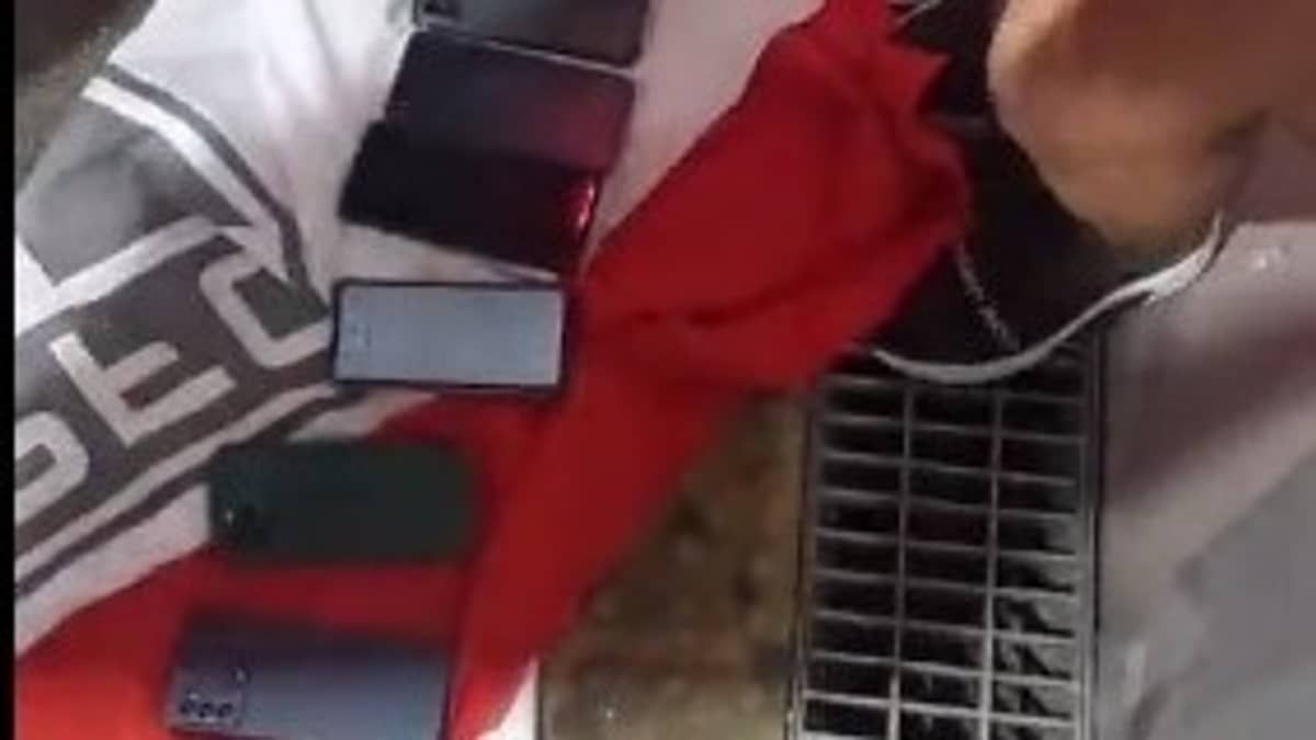 Polícia prende torcedora do São Paulo que furtou 14 celulares no Morumbi