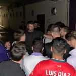Pezzolano é cercado pela torcida do Valladolid após novo tropeço na Série B do Espanhol