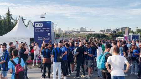 Torcedores de City e Inter já lotam os arredores do estádio Estádio Olímpico Atatürk, em Istambul, na Turquia.