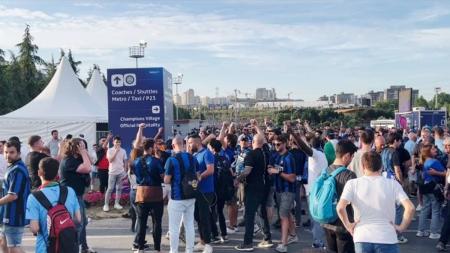 Torcedores de City e Inter já lotam os arredores do estádio Estádio Olímpico Atatürk, em Istambul, na Turquia.
