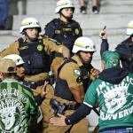 Briga generalizada: torcida do Coritiba e PM entram em choque após vitória do Atlético
