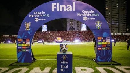 Torcedores reclamam não ter tido acesso ao estádio