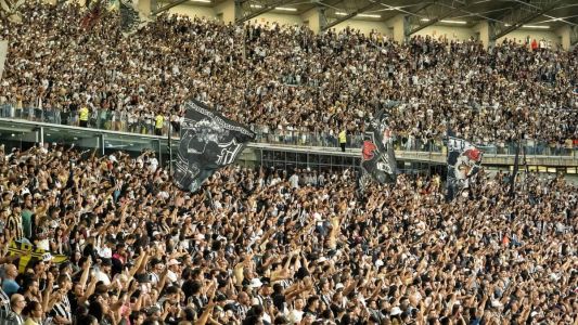 Torcida atleticana diante do Internacional