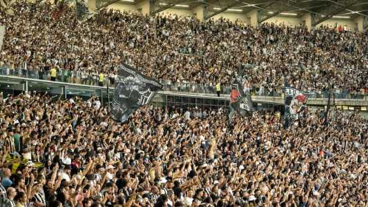 Torcida atleticana diante do Internacional