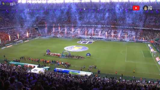 Torcida do Ceará faz mosaico em partida contra o Flamengo, pela Série A do Campeonato Brasileiro