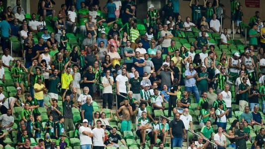 Torcida do américa no Independência