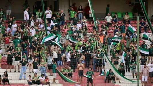 Torcida do América no Independência