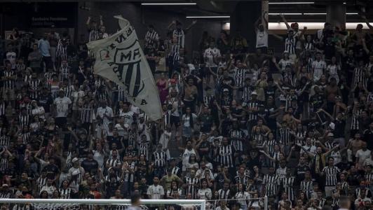 Torcida do Atlético compareceu em menor número no jogo desta noite