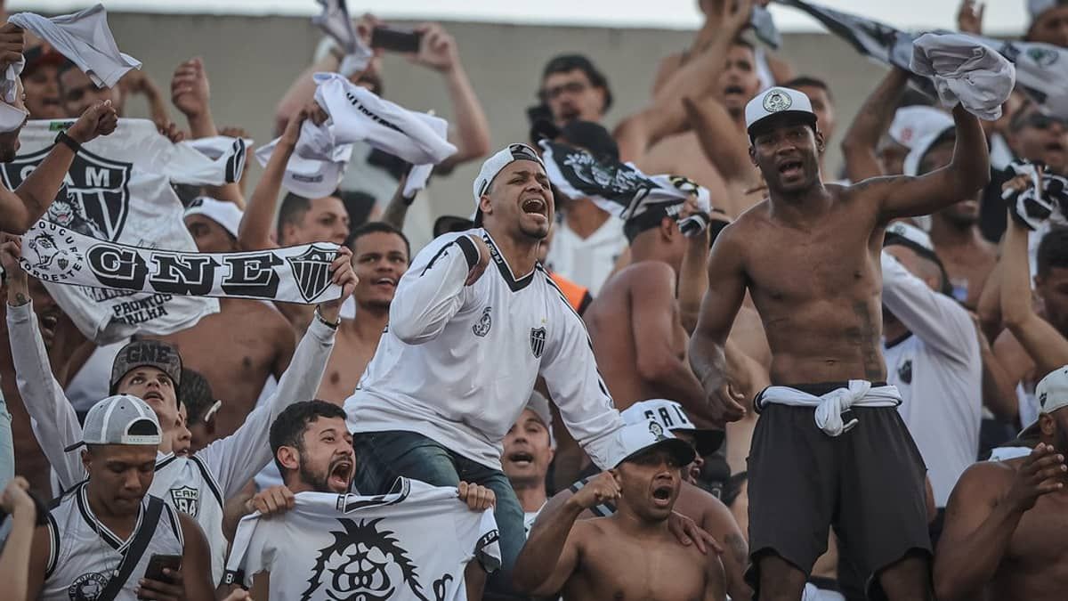 Após vitória sobre o São Paulo, torcida do Atlético canta no Morumbi: 'Eu acredito'