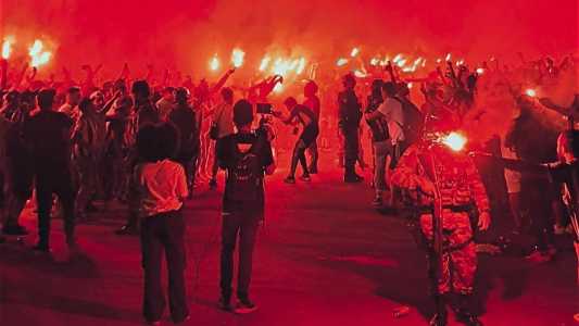 Torcida do Atlético fez a primeira "Rua de Fogo" da Arena MRV