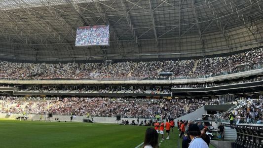 Torcida do Atlético na Arena MRV, neste domingo (16)