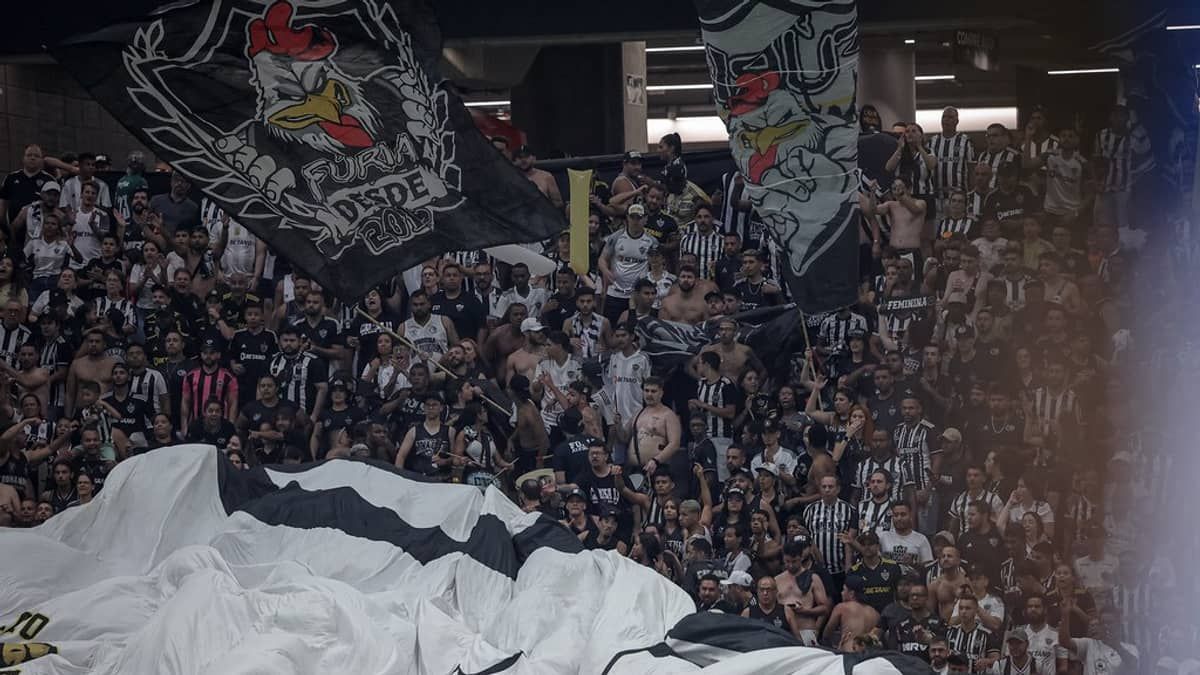 Em derrota, Atlético quebra recorde de público na Arena MRV