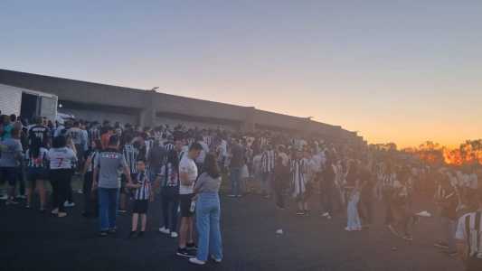 Torcida do Atlético comprou todos os ingressos para o clássico