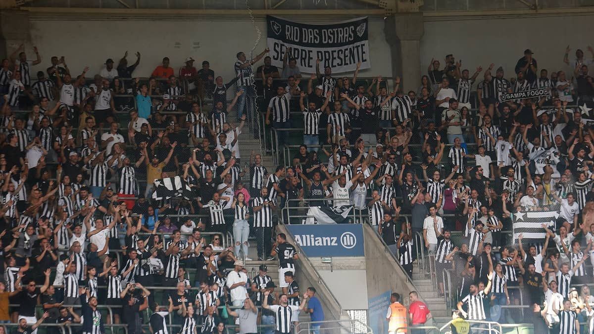Botafogo aciona Grêmio para ter venda antecipada à torcida na Arena