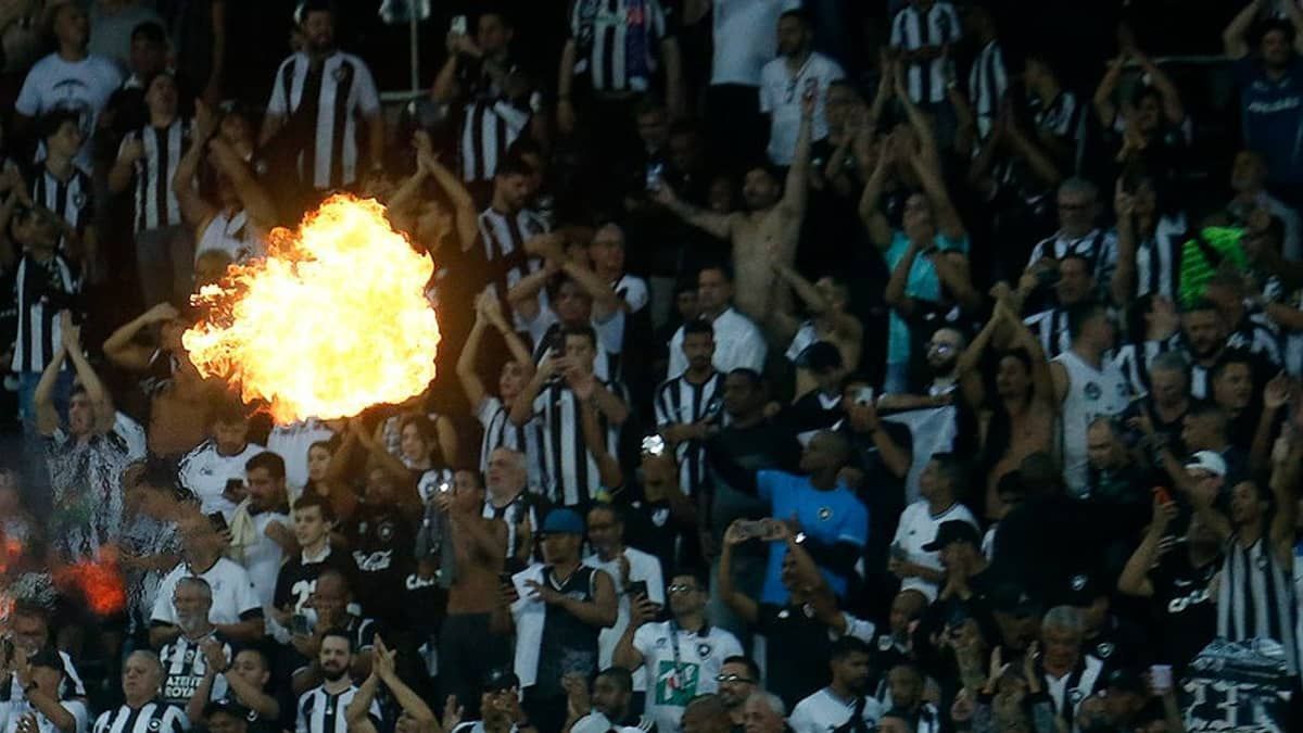 Botafogo divulga parcial de ingressos para clássico contra o Fluminense