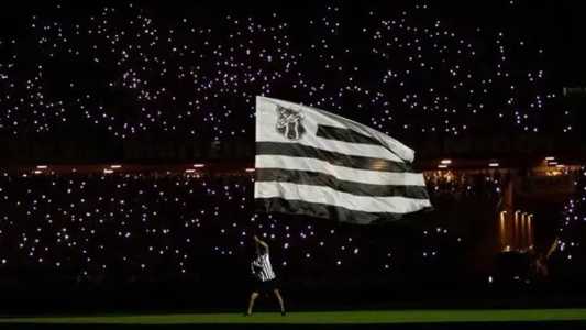Torcida do Ceará em jogo do time no Castelão; torcedores pararam com cantos homofóbicos