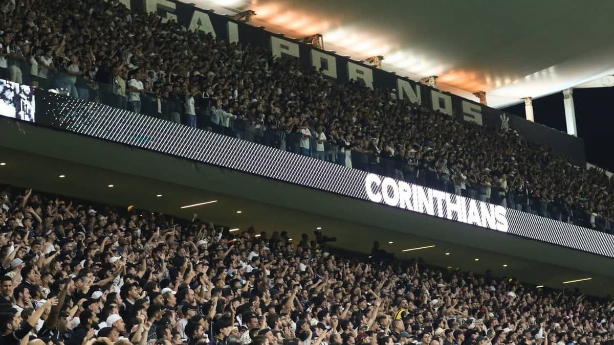 Caso Cuca: torcidas rivais se unem e cobram postura dos times brasileiros