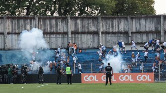Torcida do Cruzeiro protagonizou briga no Paraná