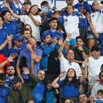 Torcida do Cruzeiro dá show em Bragança Paulista e canta 'olé' em goleada
