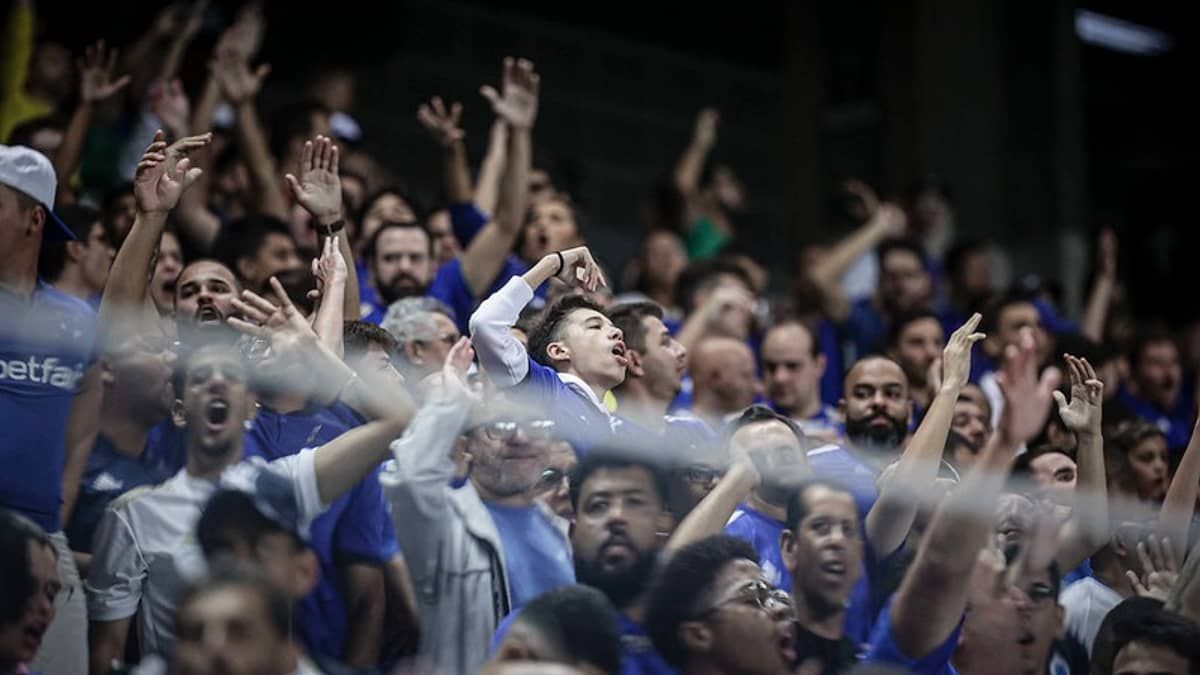 Pepa e jogadores ressaltam força da torcida em vitória do Cruzeiro