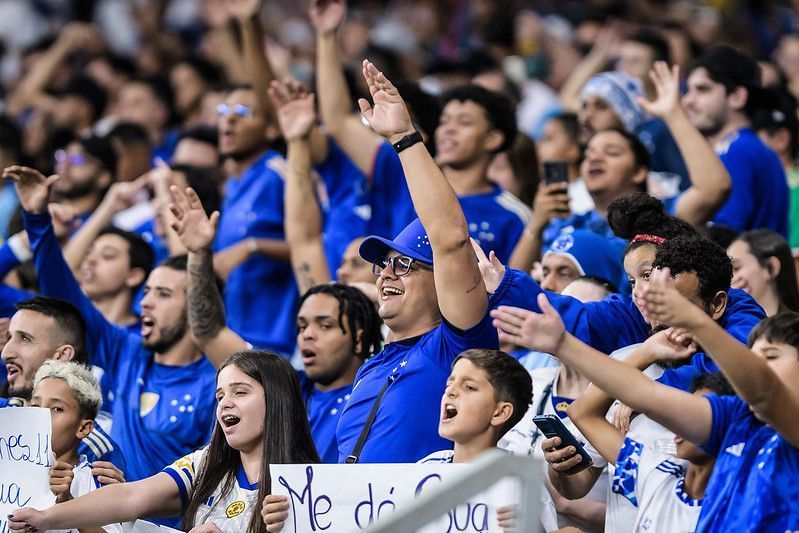 Mineirão lotado! Cruzeiro divulga nova parcial para 'decisão' com Lanús na Sul-Americana