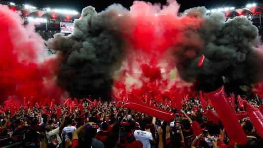 Torcida do Flamengo presente no Estádio do Maracanã, no Rio de Janeiro