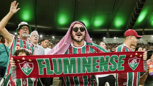 Torcida do Fluminense faz a festa no Maracanã