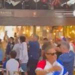 Torcida do Fortaleza invade tradicional ponto turístico de Montevidéu; veja