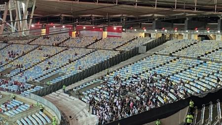 Torcida do Maringá em bom número no Maracanã