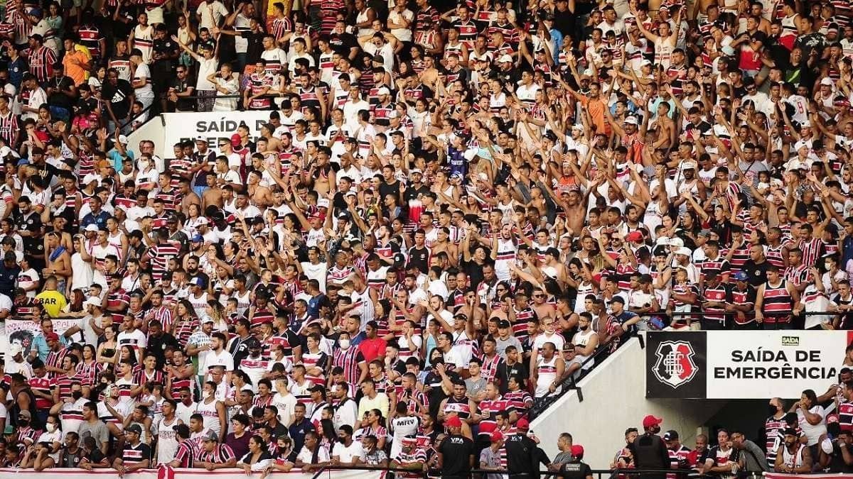 No top-13 de maiores torcida do Brasil, Santa Cruz reestreia pela Série D 