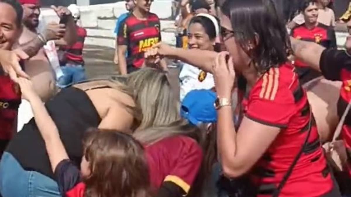 Vídeo: torcida do Sport canta Luiz Gonzaga e dança forró no Moisés Lucarelli