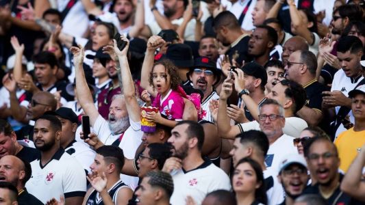 Torcida do Vasco lotou o Maracanã diante do Palmeiras