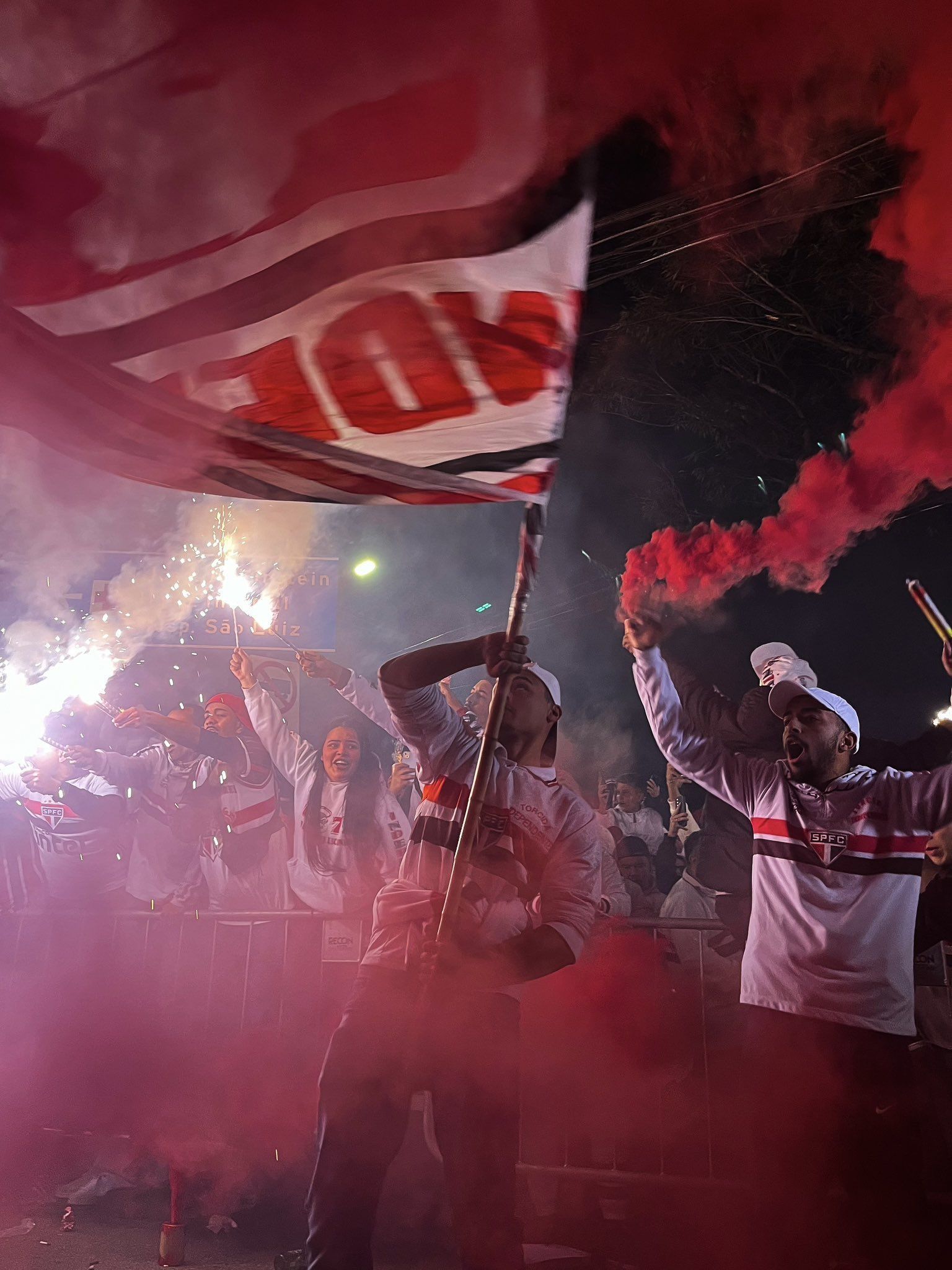 Contra Talleres, São Paulo quebra recorde de público na temporada