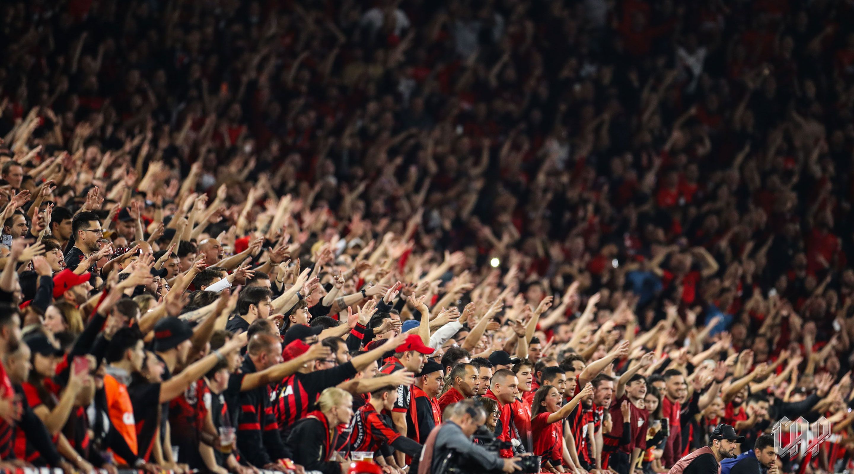 Athletico-PR projeta recorde de público na Arena da Baixada contra Volta Redonda