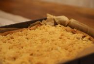 Como fazer torta de frango sem massa usando tapioca, ovos e requeijão