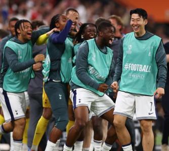 Jogadores do Tottenham comemoram gol marcado na final da Europa League