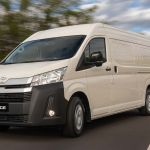 Toyota Hiace: van com motor de Hilux ganha versão de carga para CNH categoria B