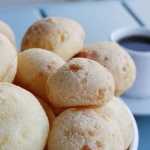 Valor pago a mais pela passagem em Belo Horizonte daria para comprar três pães de queijo por dia