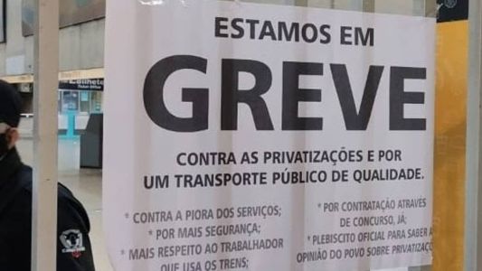 Trabalhadores do Metrô e da CPTM estão em greve nesta terça, em São Paulo