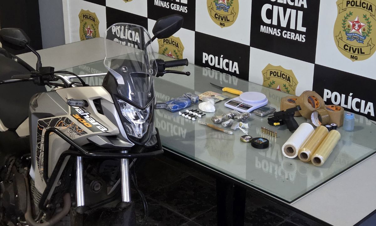 Disque-entrega: homem é preso por tráfico e porte de arma de fogo em MG