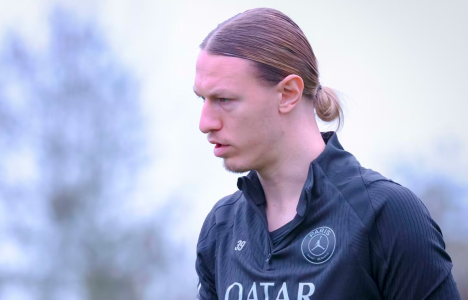 Matvey Safonov, goleiro russo do PSG
