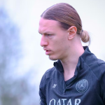 Herói do PSG contra o Flamengo, Safonov defendeu pênaltis com mão quebrada; entenda