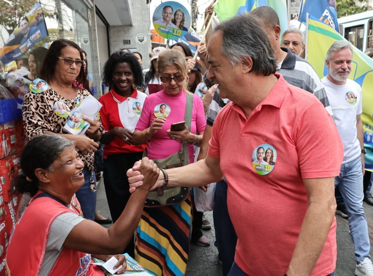 Tramonte faz caminhada em Venda Nova e promete maior presença da Guarda Municipal na região